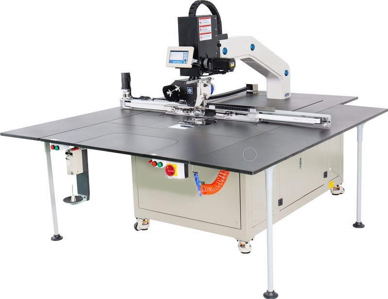 Photo of an DCR AS360 Automatic Stitch 360 degree rotary Industrial Sewing Machines
