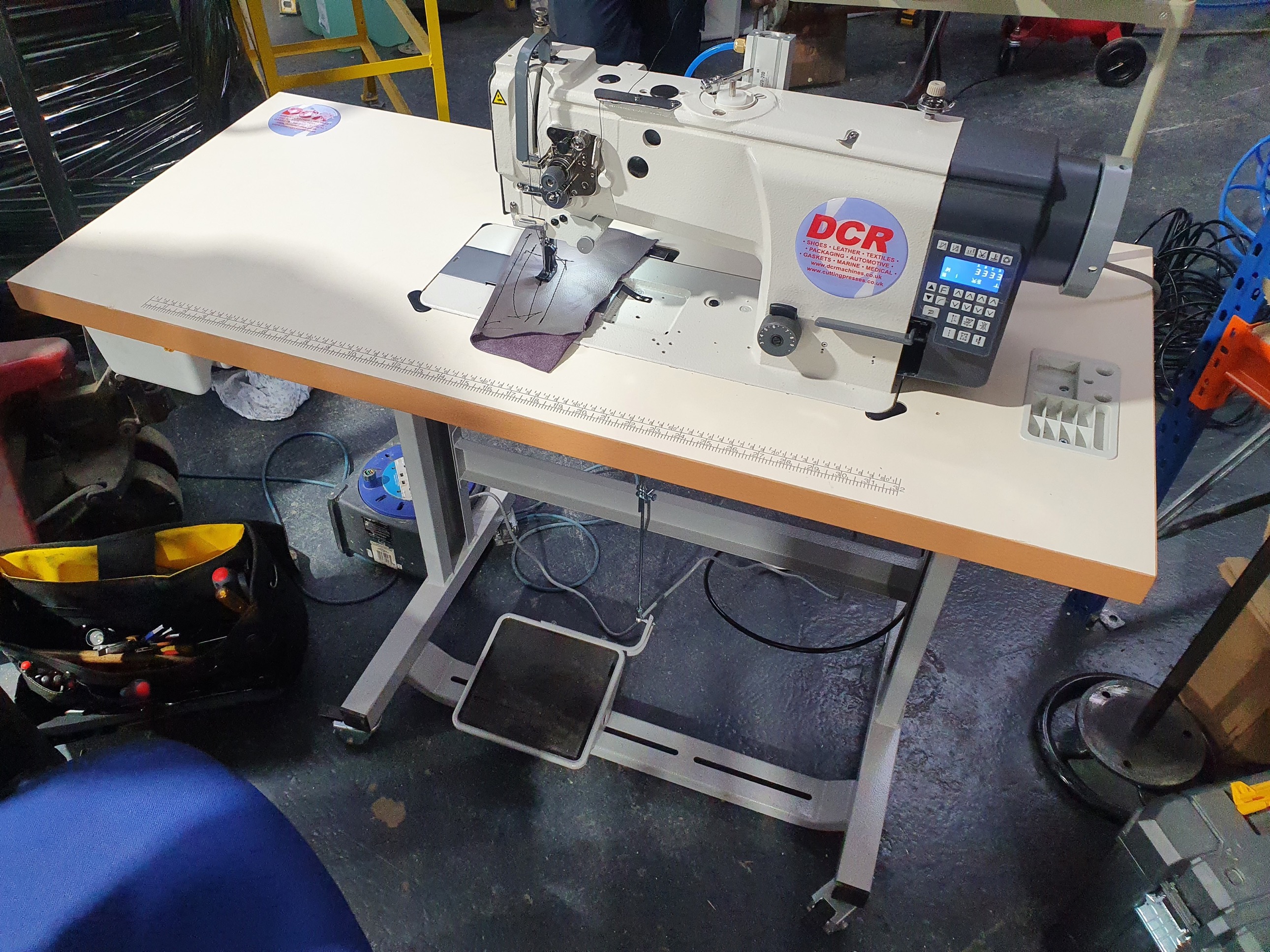 Photo of an DCR-4400DD AUTO WALKING FOOT SEWING MACHINE Industrial Sewing Machines